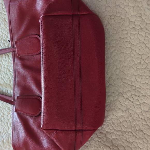 Coach Taxi tote in Red - Picture 4 of 10